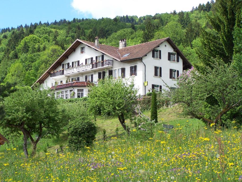 Hotel Restaurant Taillard Goumois Exterior photo